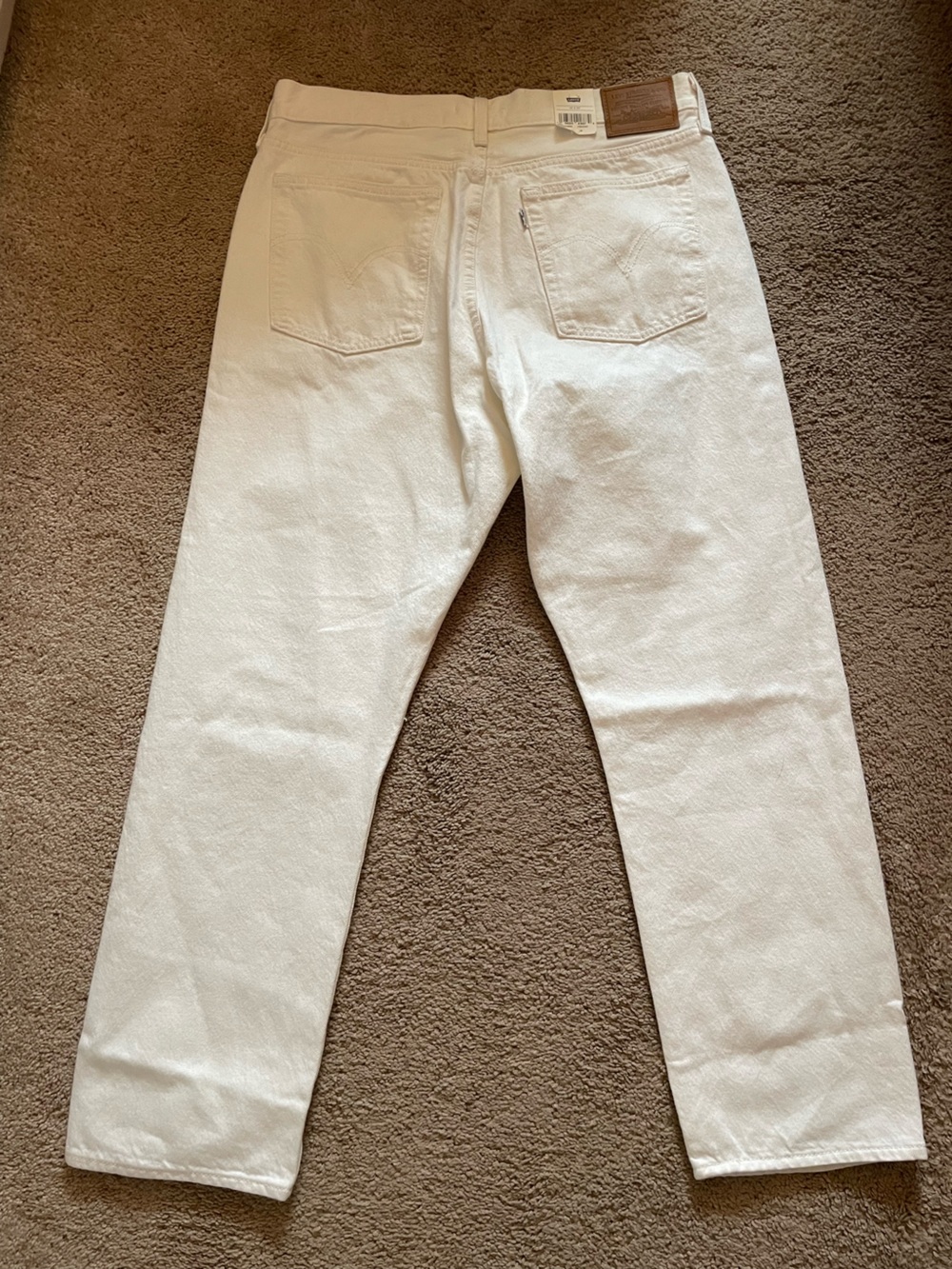 Levi's Straight Leg Jeans in Off-White/Cream - Picture 3 of 8